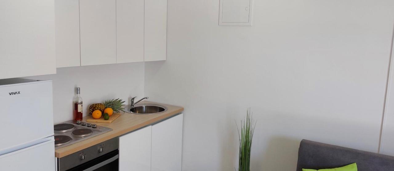 Vip Deluxe Apartment Arian Новаля Екстериор снимка