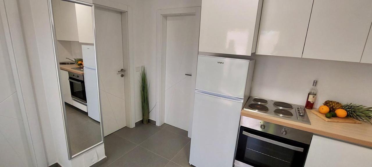 Vip Deluxe Apartment Arian Новаля Екстериор снимка