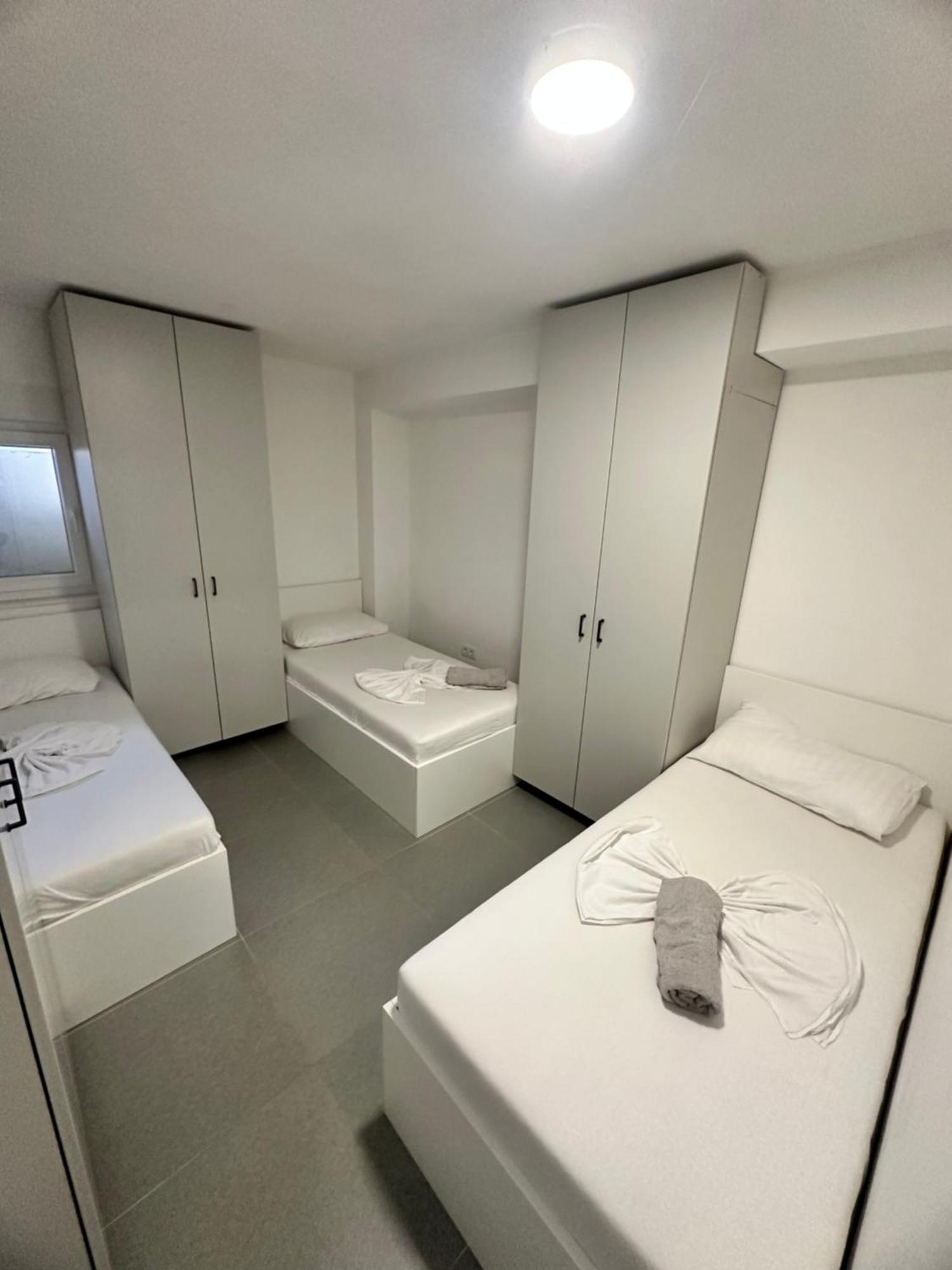 Vip Deluxe Apartment Arian Новаля Екстериор снимка